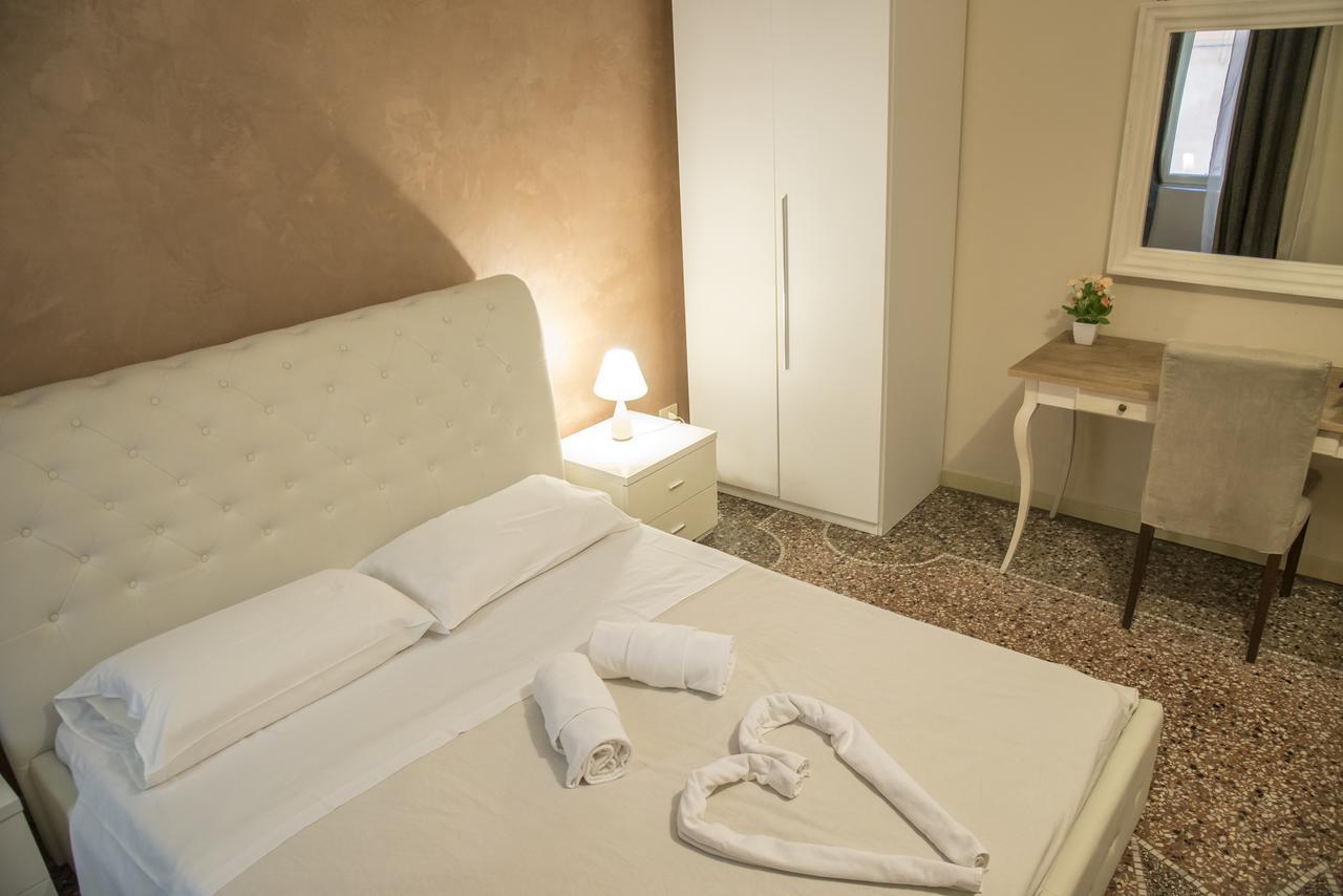 Baldassini Suites Рим Экстерьер фото